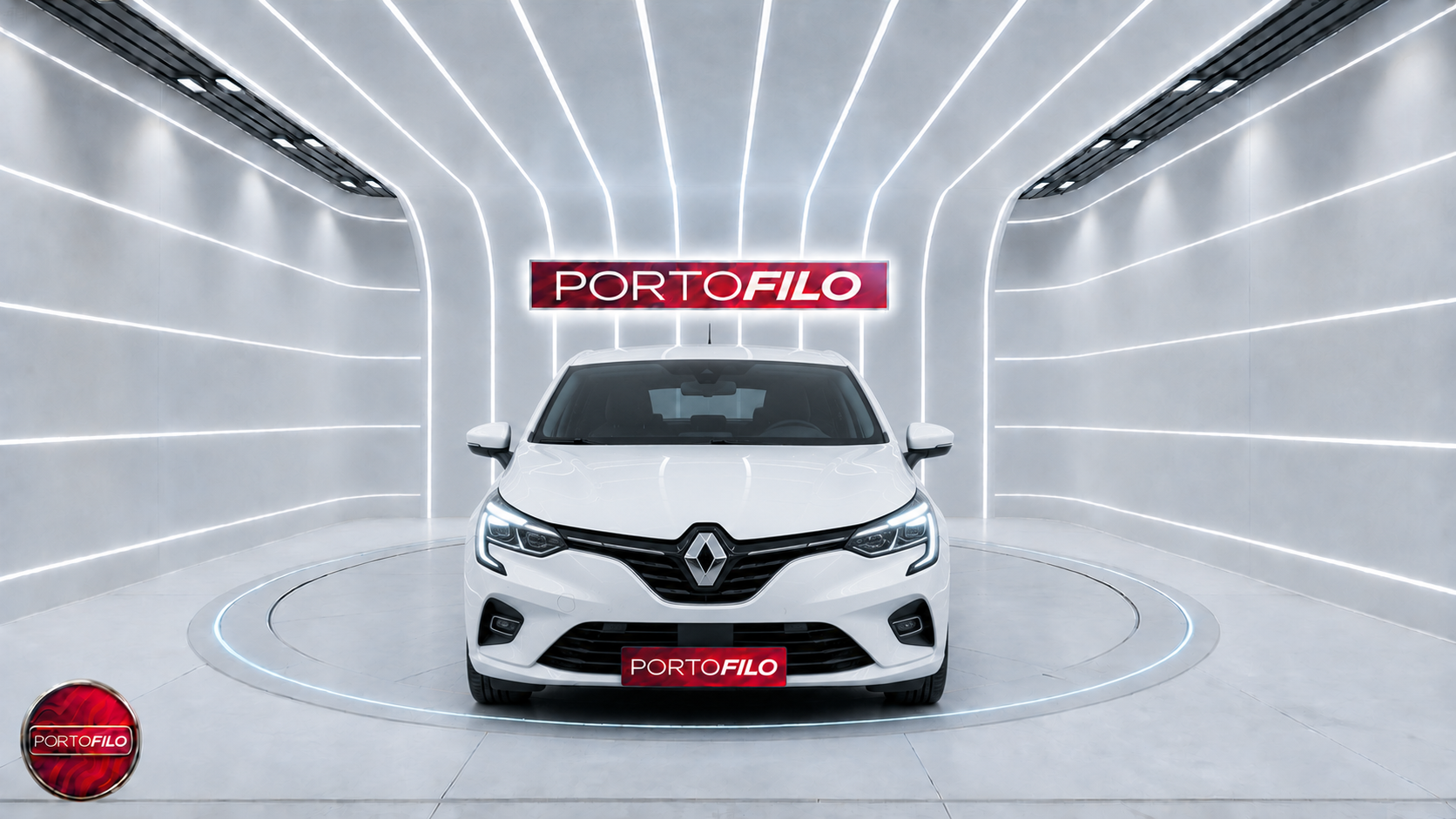 Renault Clio — kırmızı hatchback